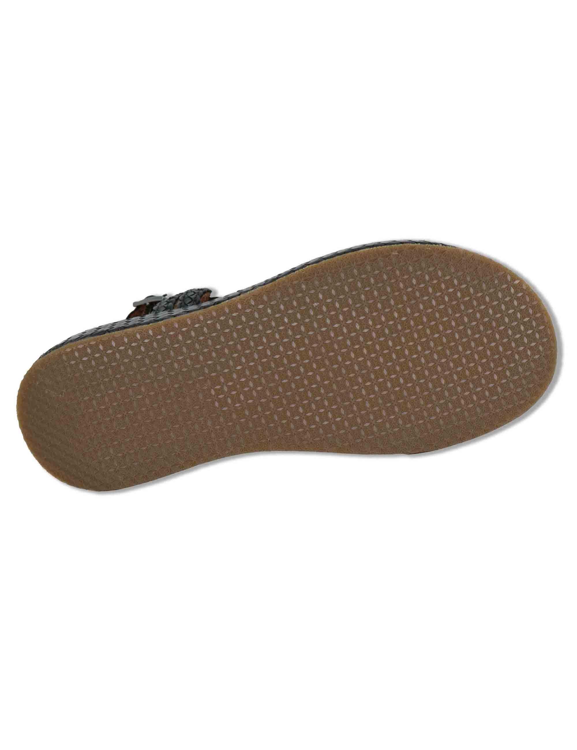 Sandali donna in pelle intrecciata nera con cinturino e zeppa media WD511R03 500007 Vueva 
