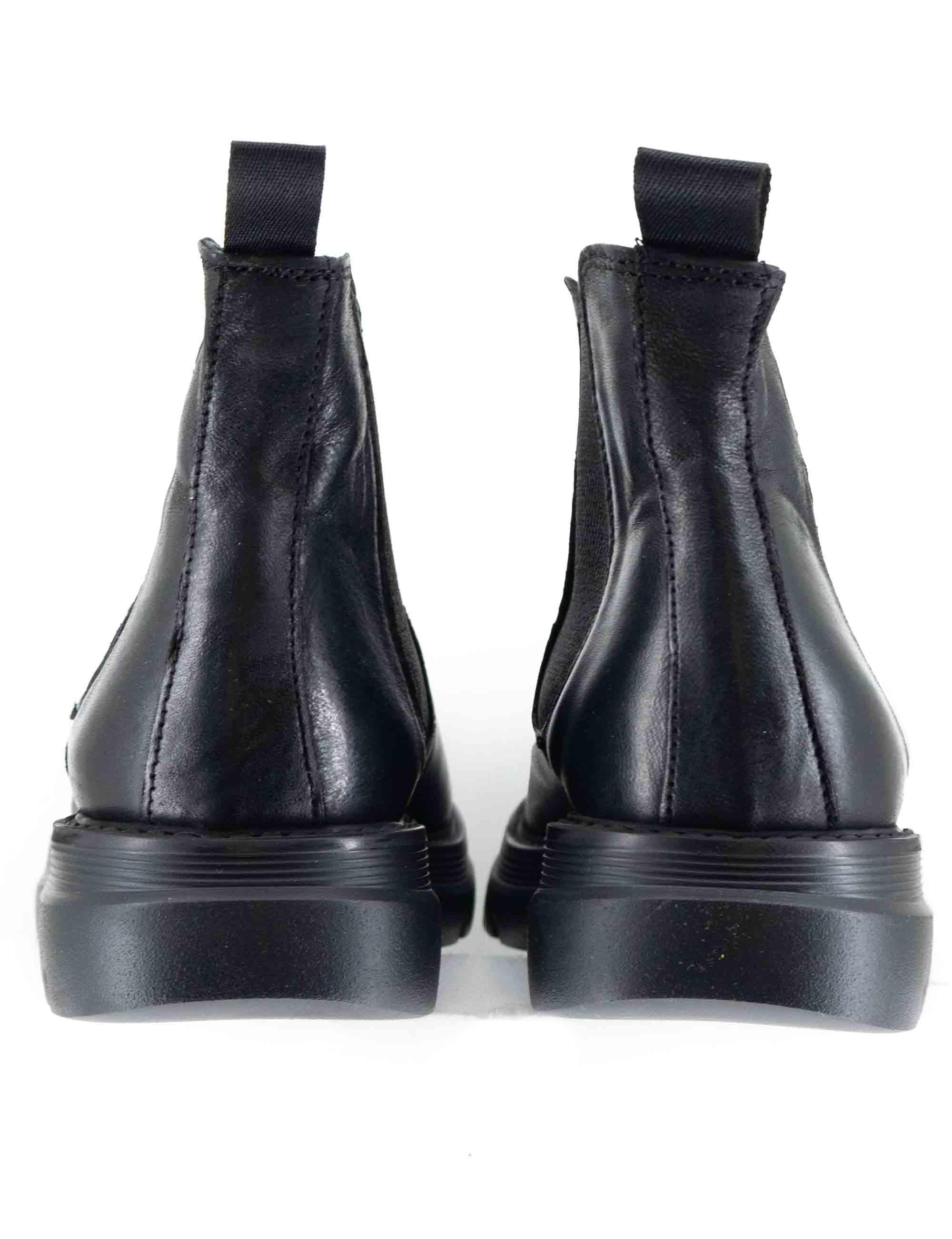 Stivaletti uomo beatles in pelle nera con elestici e suola alta in gomma SP2052G 001 Spatarella 