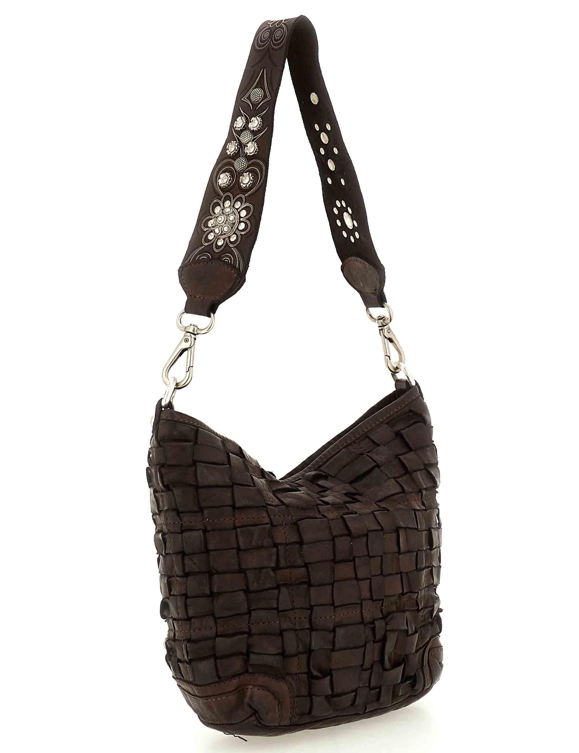 Borse donna Beth in pelle testa di moro intrecciata con tracolla borchiata C043760ND X0019 C1501 Campomaggi 