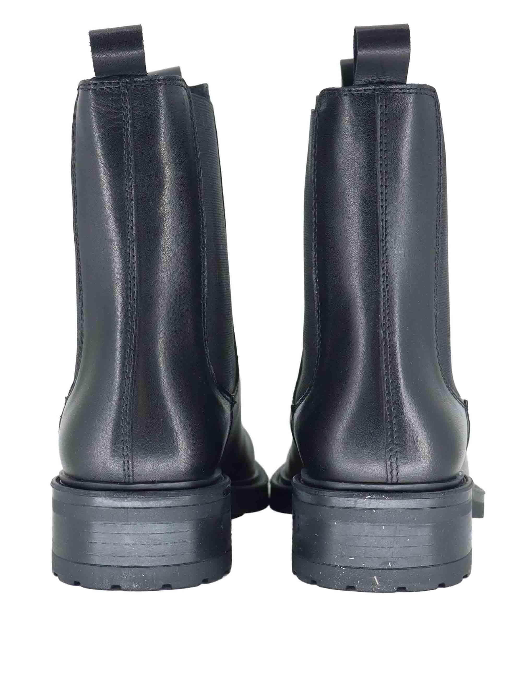 Stivaletti donna in pelle nera con elastici laterali e tacco basso SP56209 001 Spatarella 