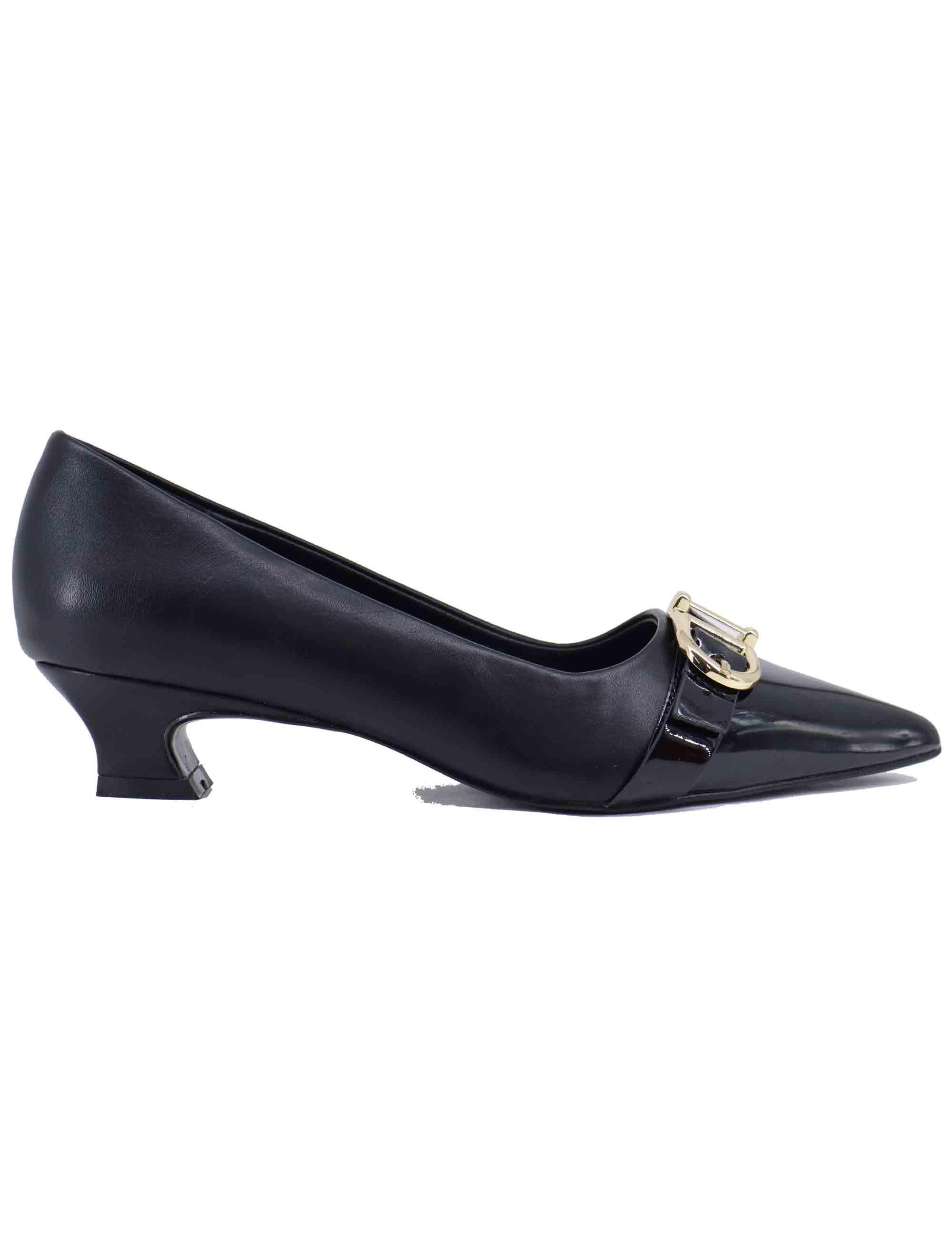 Decollete donna in eco pelle nera con morsetto VIC 935 001 Exe 