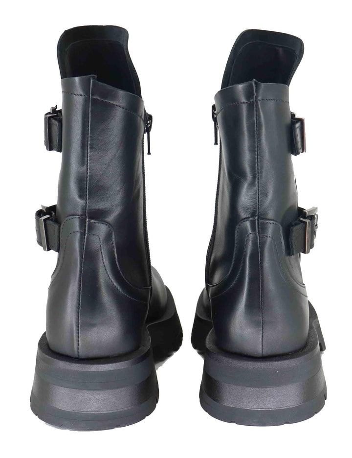 Stivaletti anfibi da donna firmati Spatarella realizzati in pelle vintage con cinturini laterali. SPTR2011 001 Spatarella 