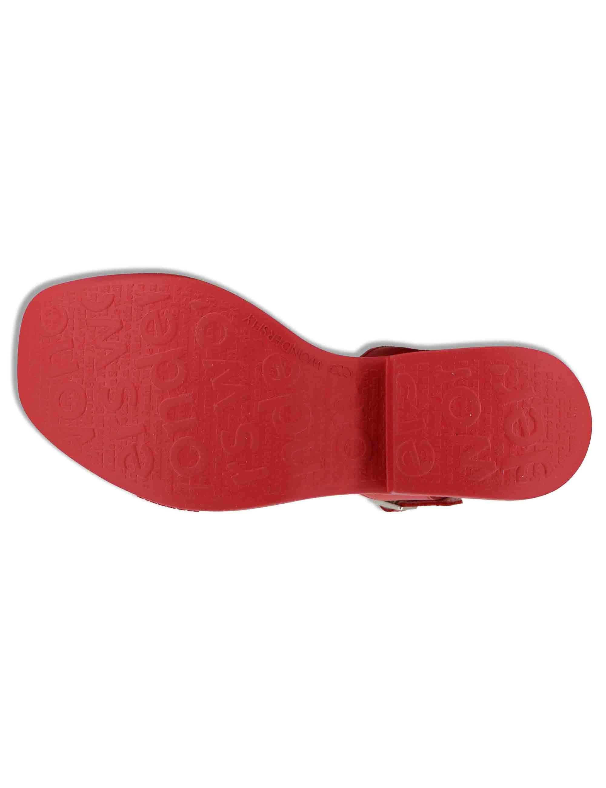Sandali donna in pelle rossa con cinturino alla caviglia e zeppa in gomma B-1001 025 Wonders 