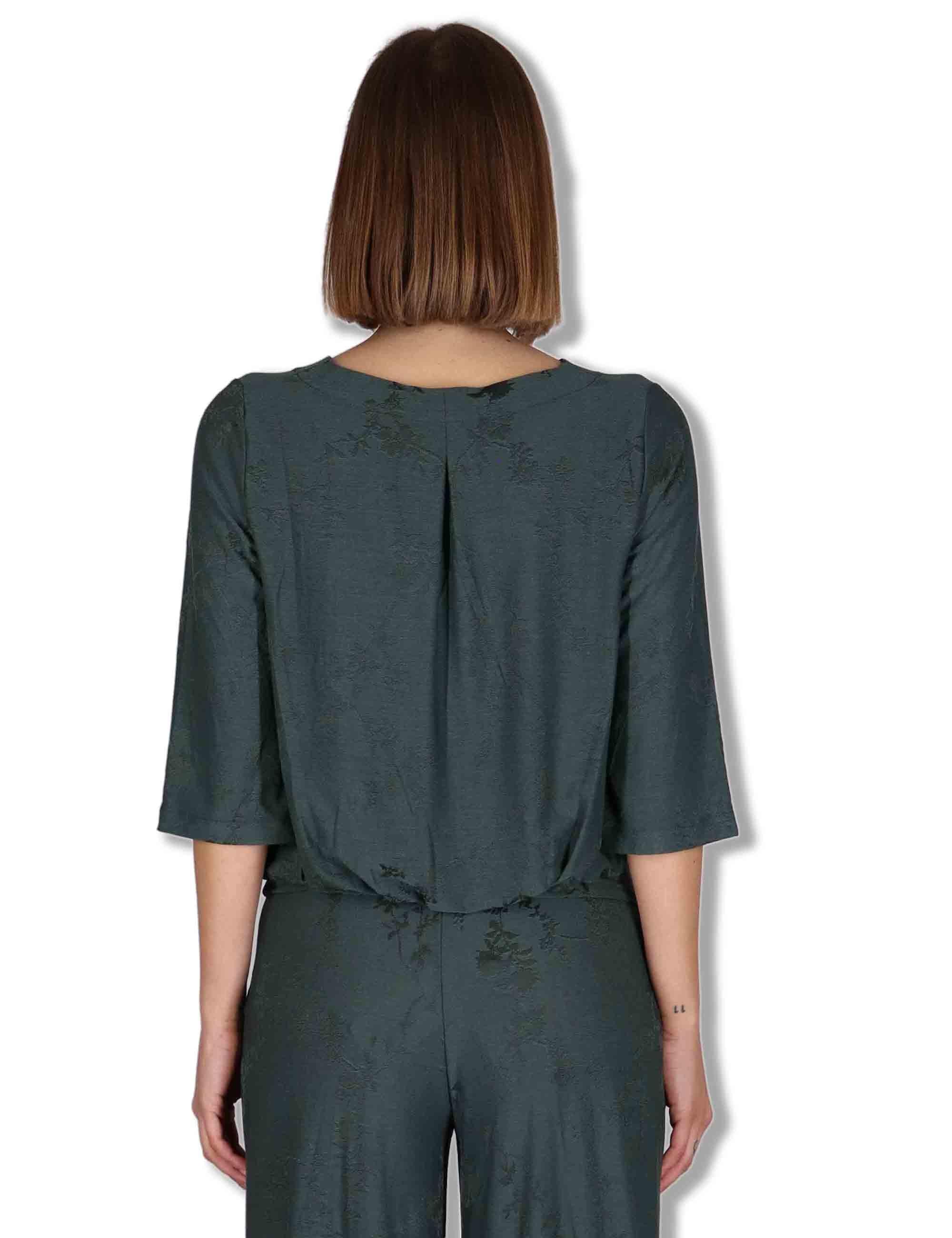 Blusa donna in viscosa verde con ricami floreali ed elastico al fondo JABCM0001-F1508-1263 7018 Justmine 