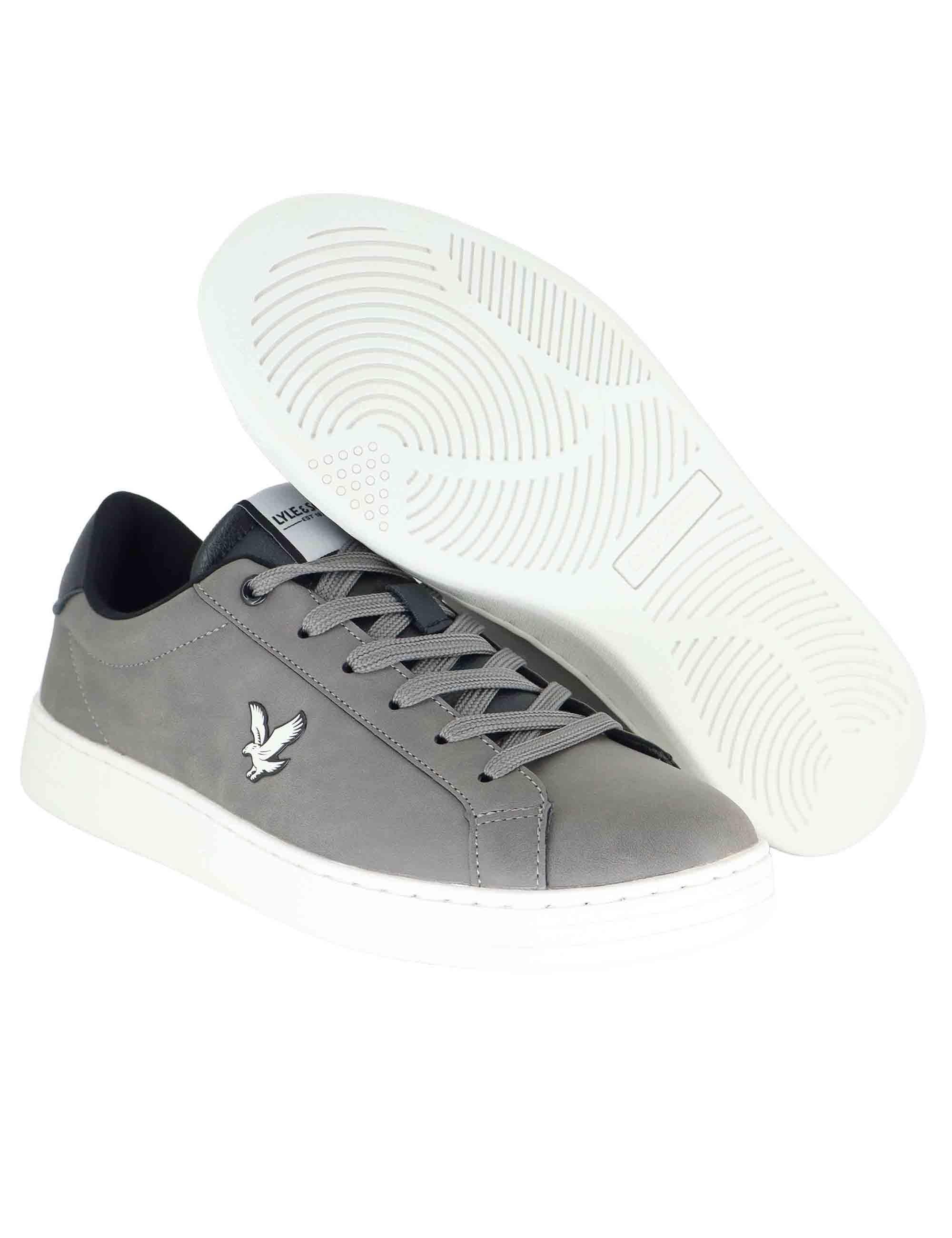 Sneakers uomo in pelle grigia con riporti in contrasto e logo laterale KALEB004 124 Lyle & Scott 
