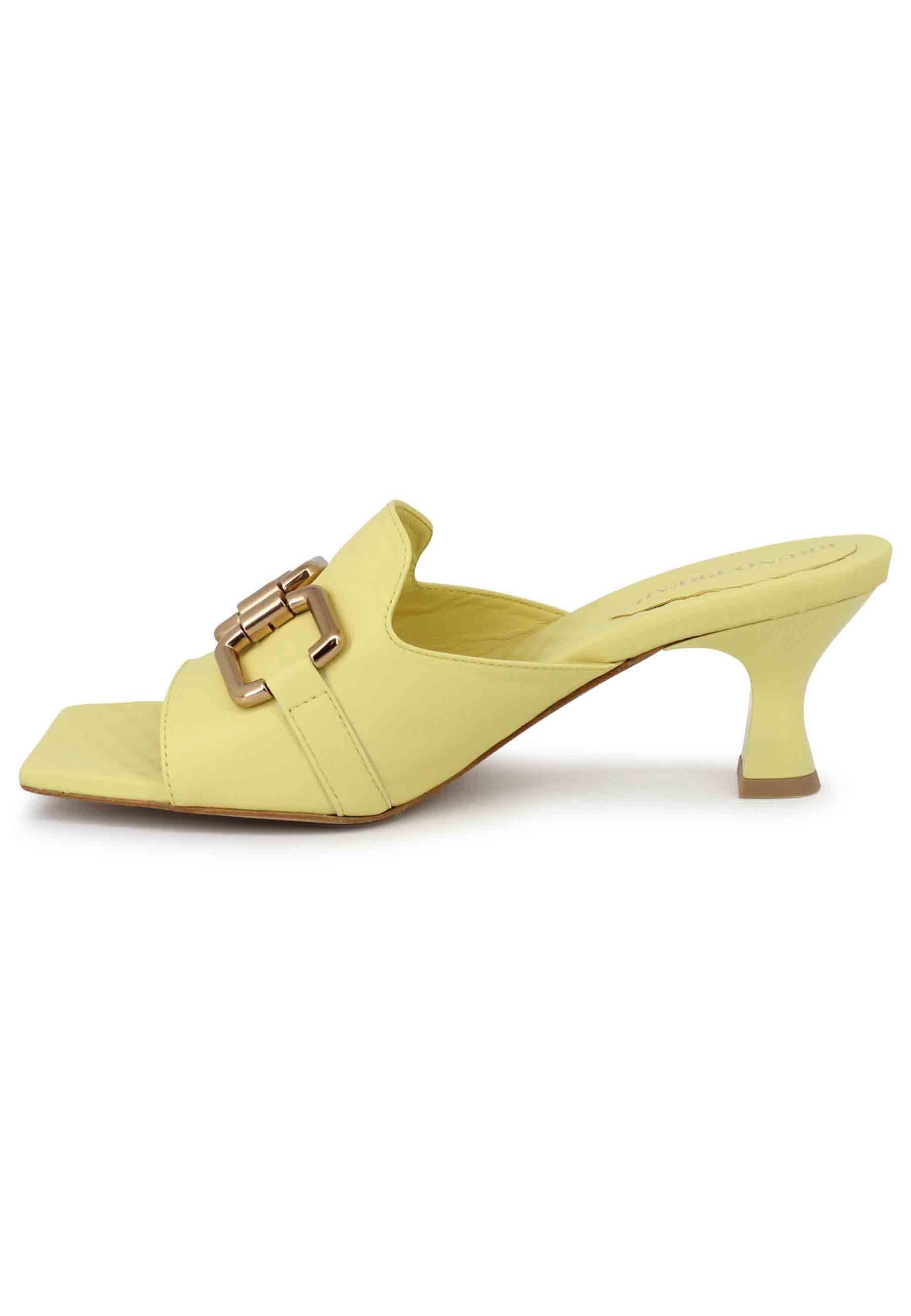Sandali donna Clet Gapo in pelle gialla con morsetto BF1101X 007 Bruno Premi 