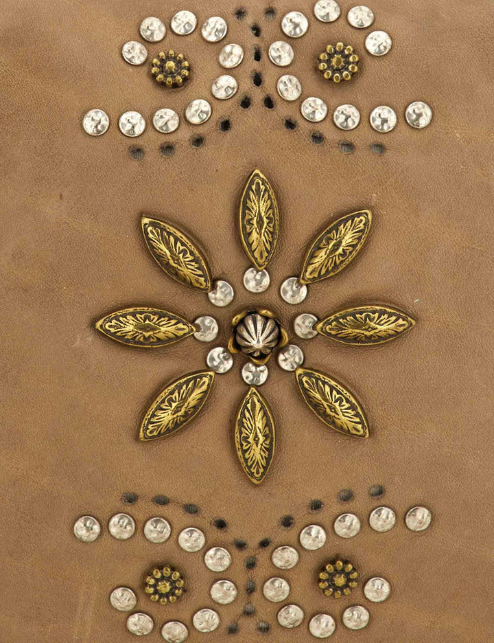 Borse donna Nora in pelle beige con borchie e tracolla C035340ND X3014 C0539 Campomaggi 