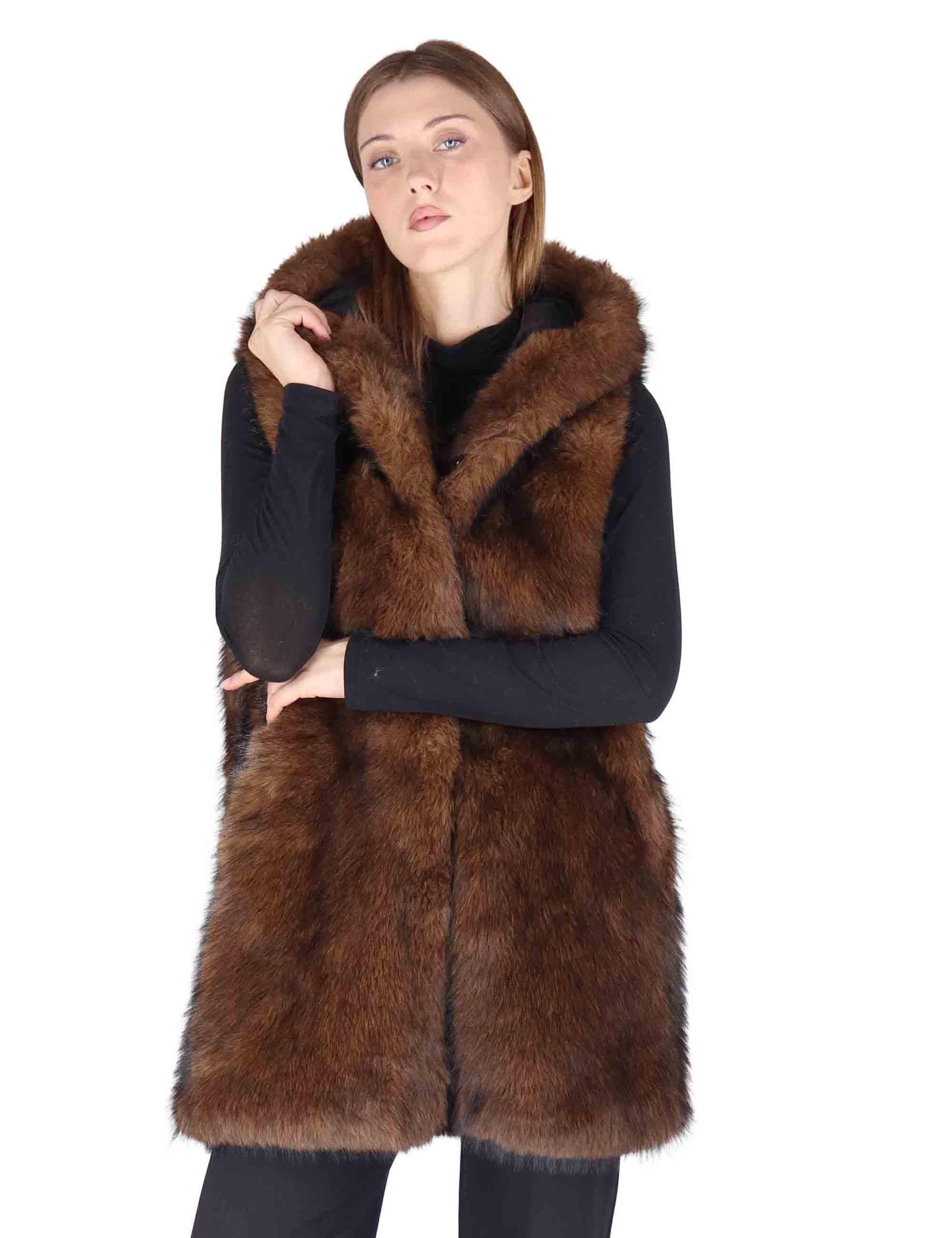 Gilet donna in eco fur marrone con cappuccio effetto pelliccia SP25296 DARK BROWN Spatarella 