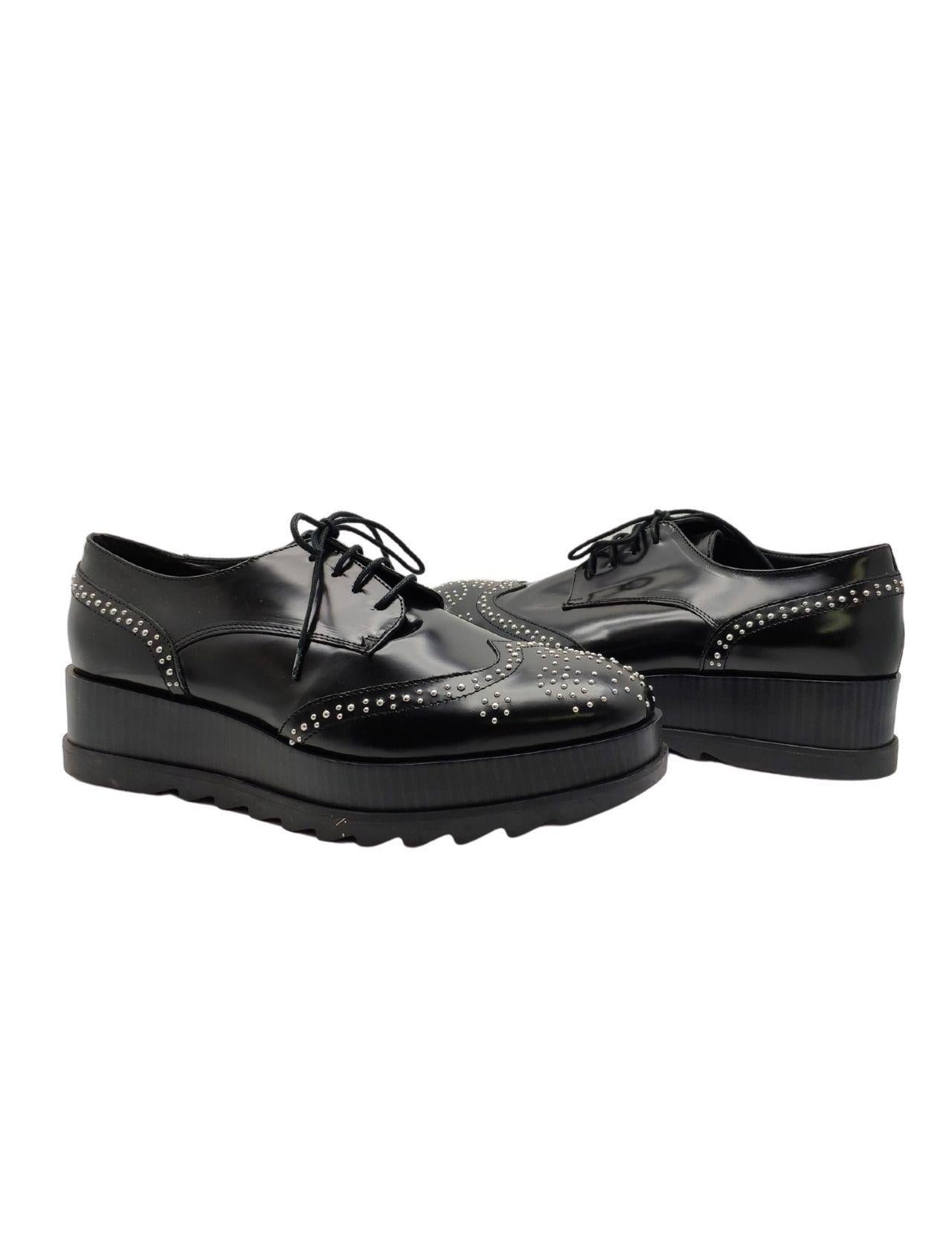 Calzature Donna Stingate In Pelle Nera Con Borchie E Zeppa 7001 NERO Spatarella 