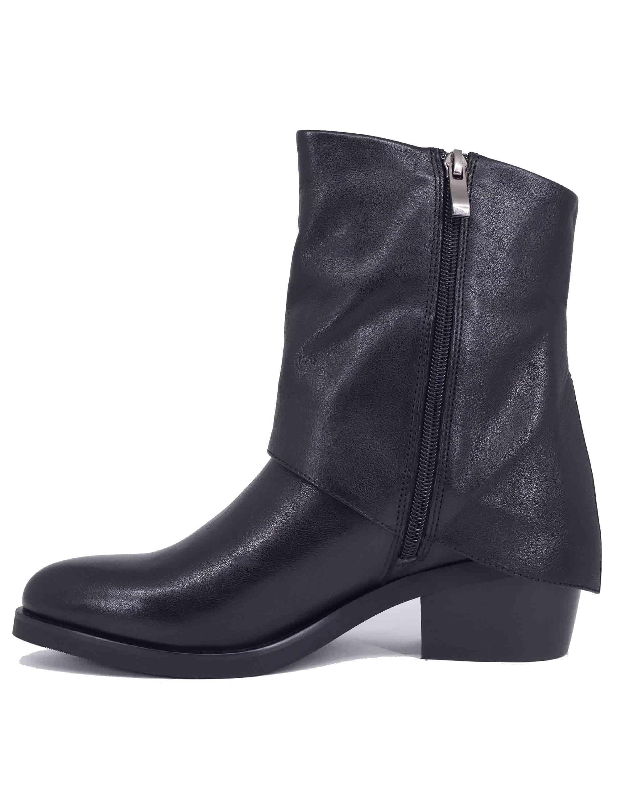 Stivaletti donna in pelle nera con risvolto BI5905X 001 Bruno Premi 