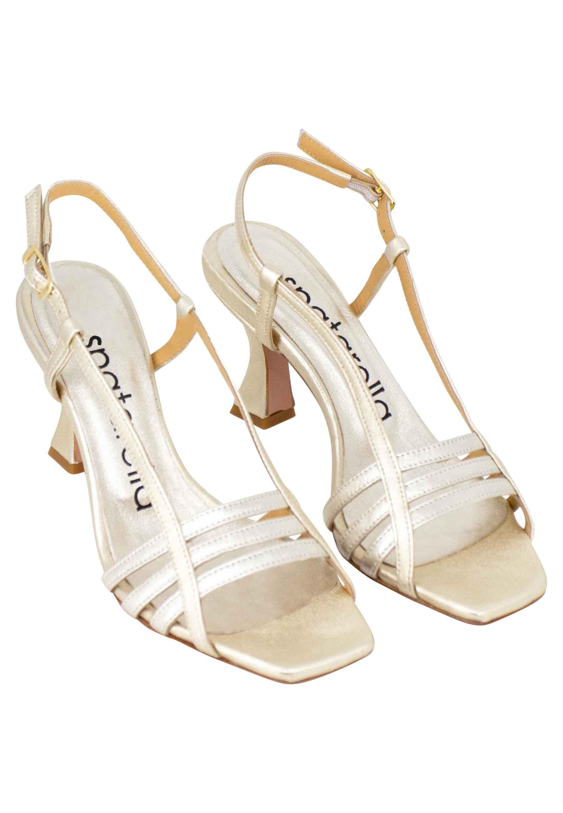 Sandali silngback donna in pelle laminata platino con tacco alto e punta quadra SP627 100 Spatarella 