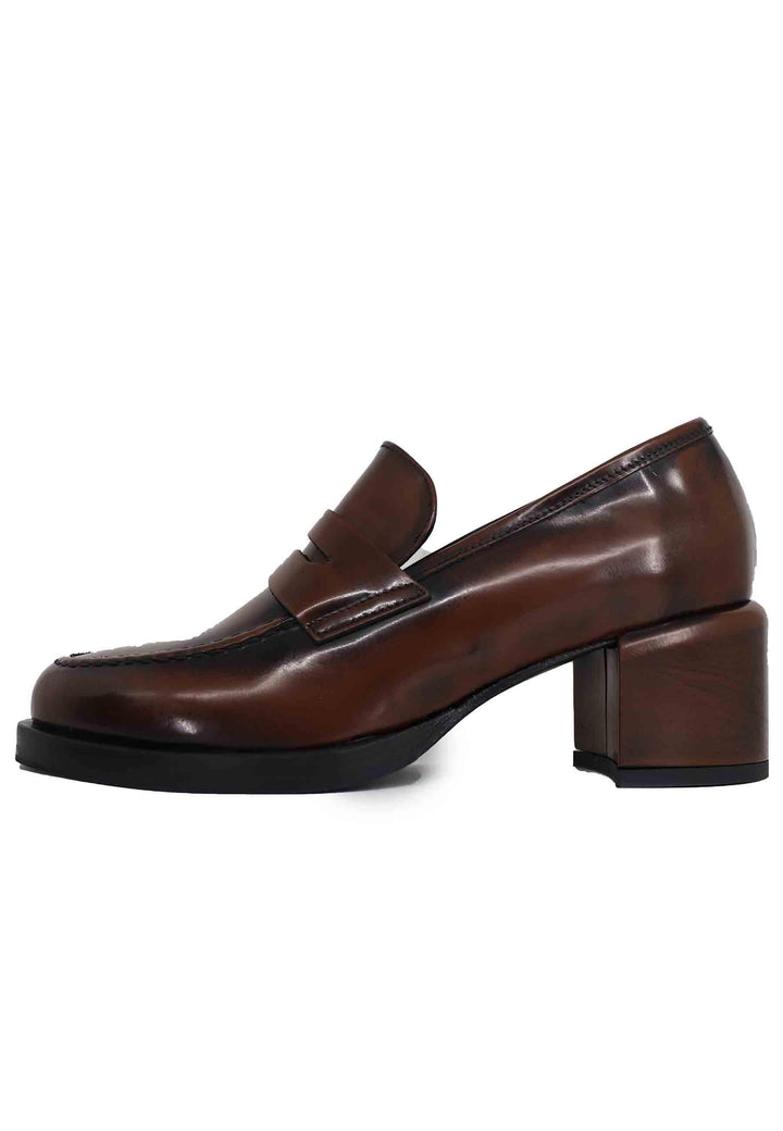 Mocassini donna in pelle marrone con tacco in pelle e punta tonda SMA23 012 Poesie Veneziane 