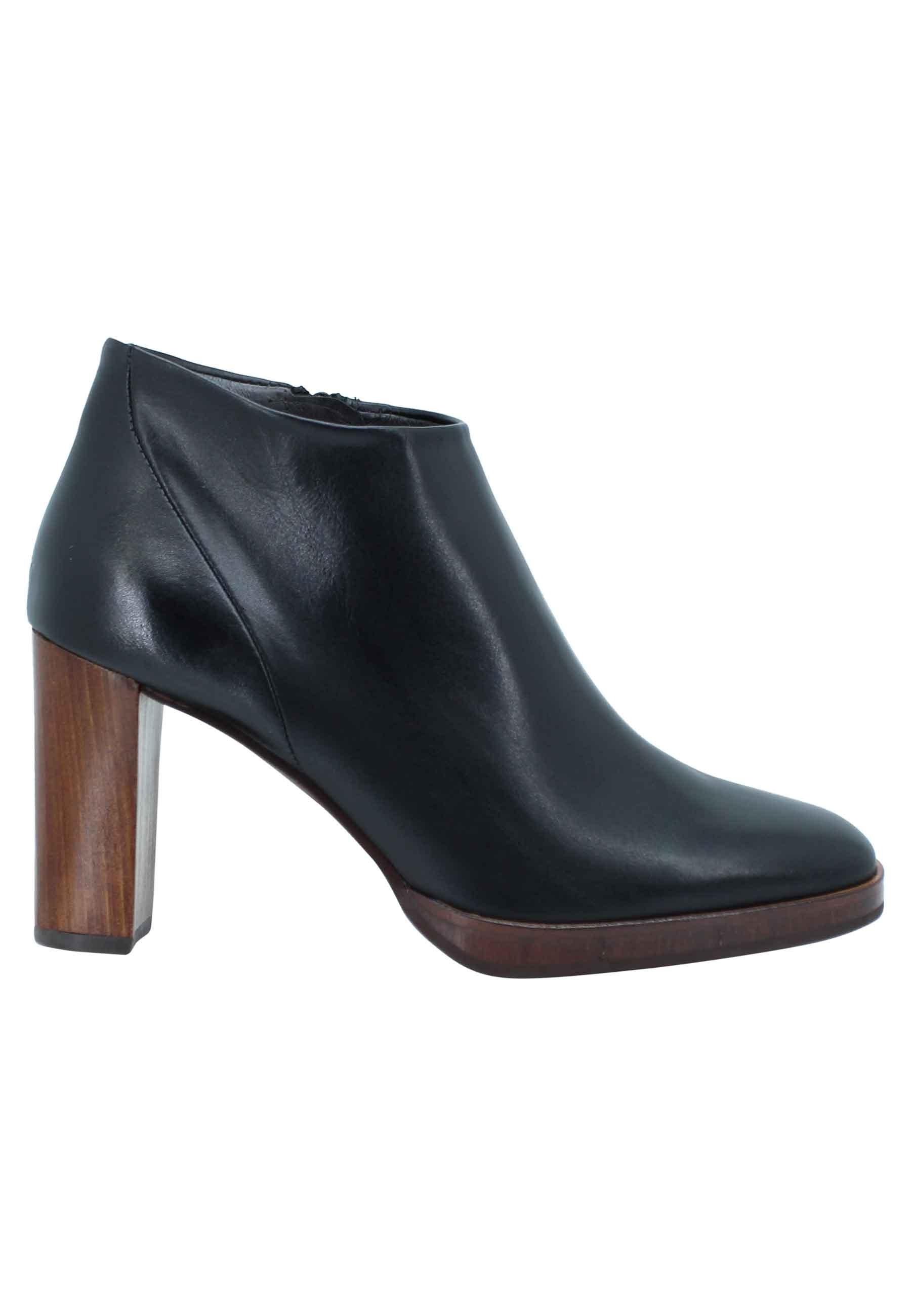 Stivaletti ankle boot donna in pelle nera tacco alto e plateau 2023 001 Zinda 