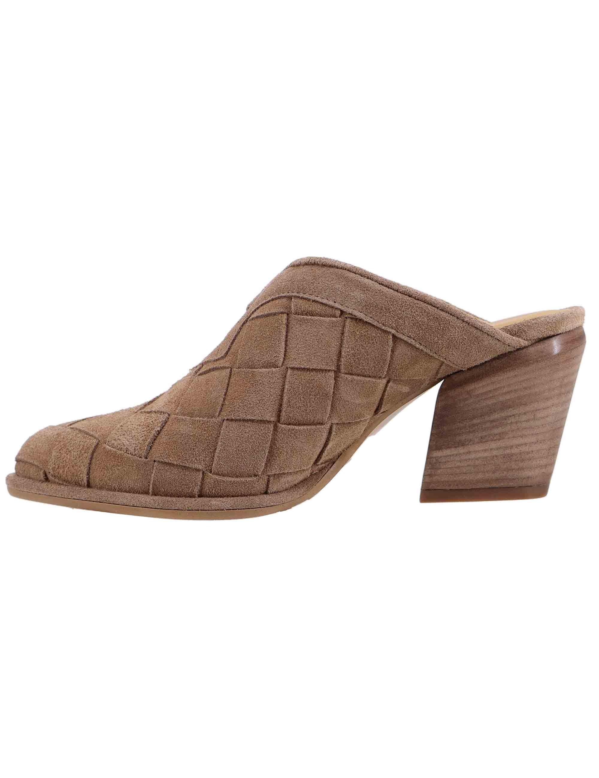 Mule donna in camoscio taupe intrecciato con tacco alto SP2013 013 Spatarella 