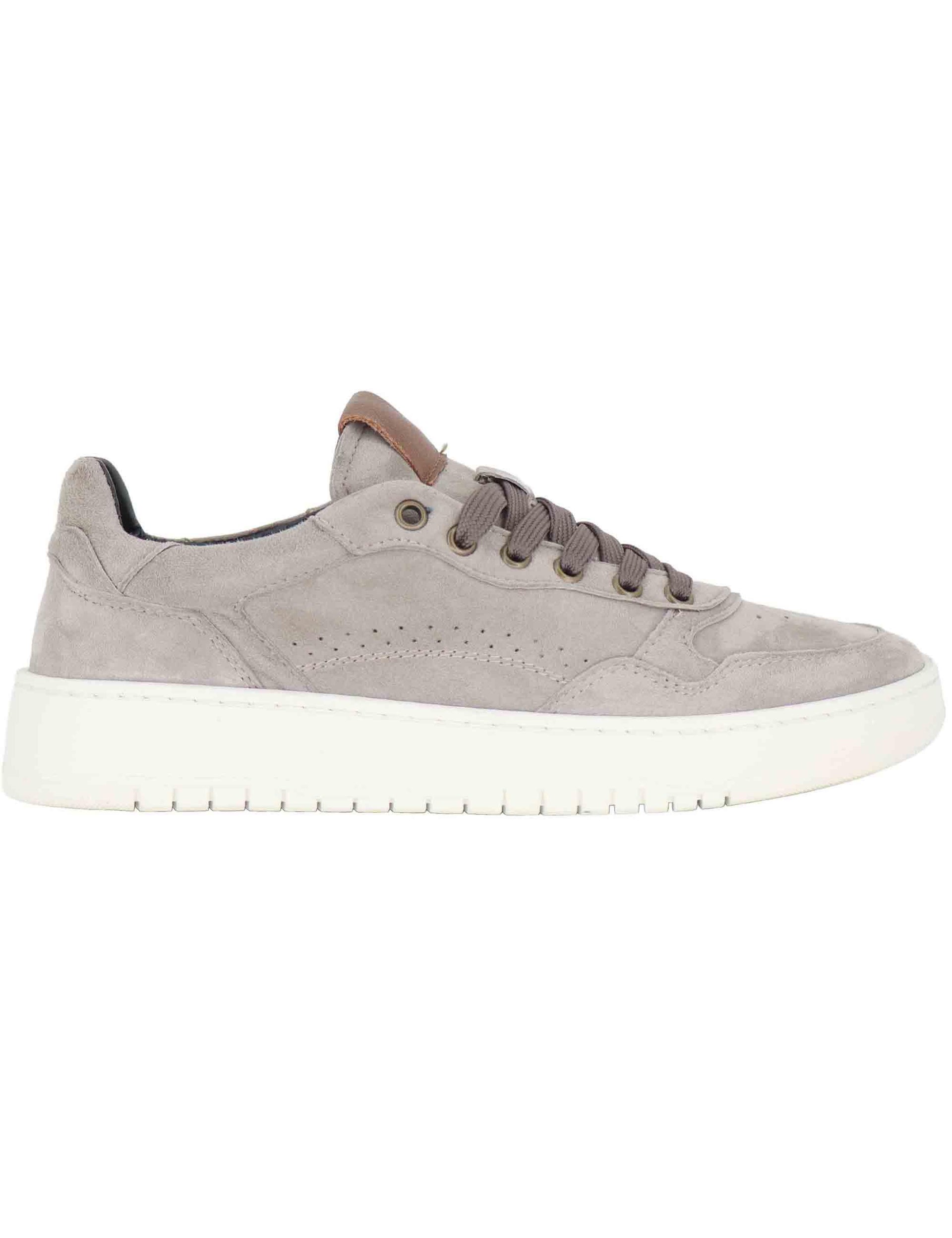 Sneakers uomo in camoscio grigio con suola in gomma ultraleggera SPOR5540 060 Spatarella 