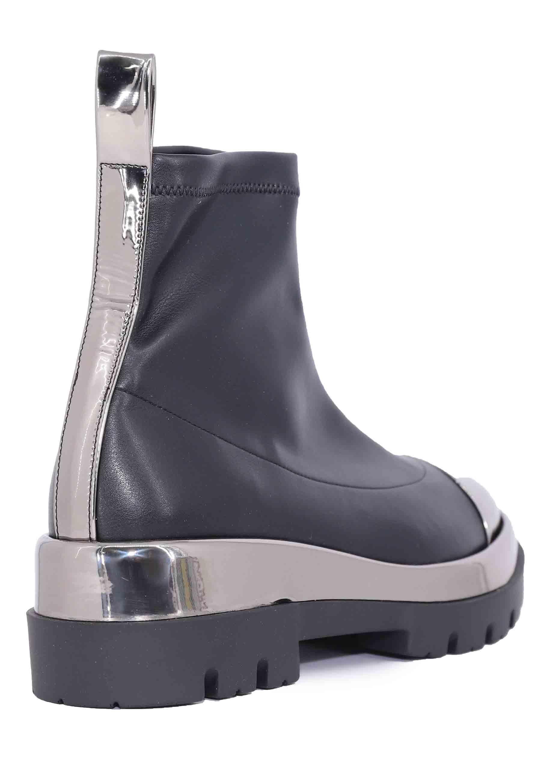 Stivaletti donna in ecopelle nera con riporti in pelle argento 394W3 003 Le Babe 