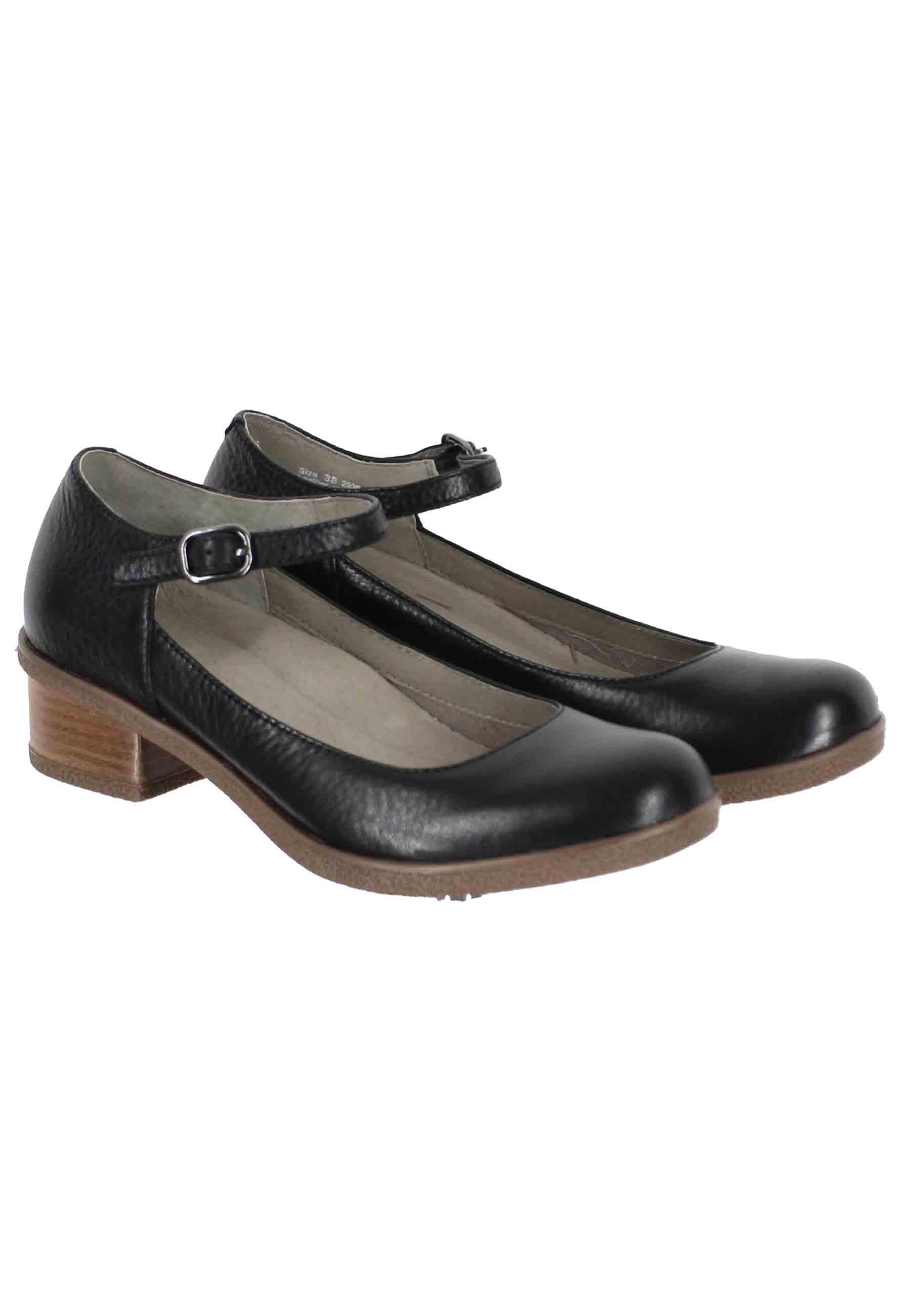 Decollete donna whaterproff in pelle nera con suola in gomma DEENA 293 472300 Dansko 
