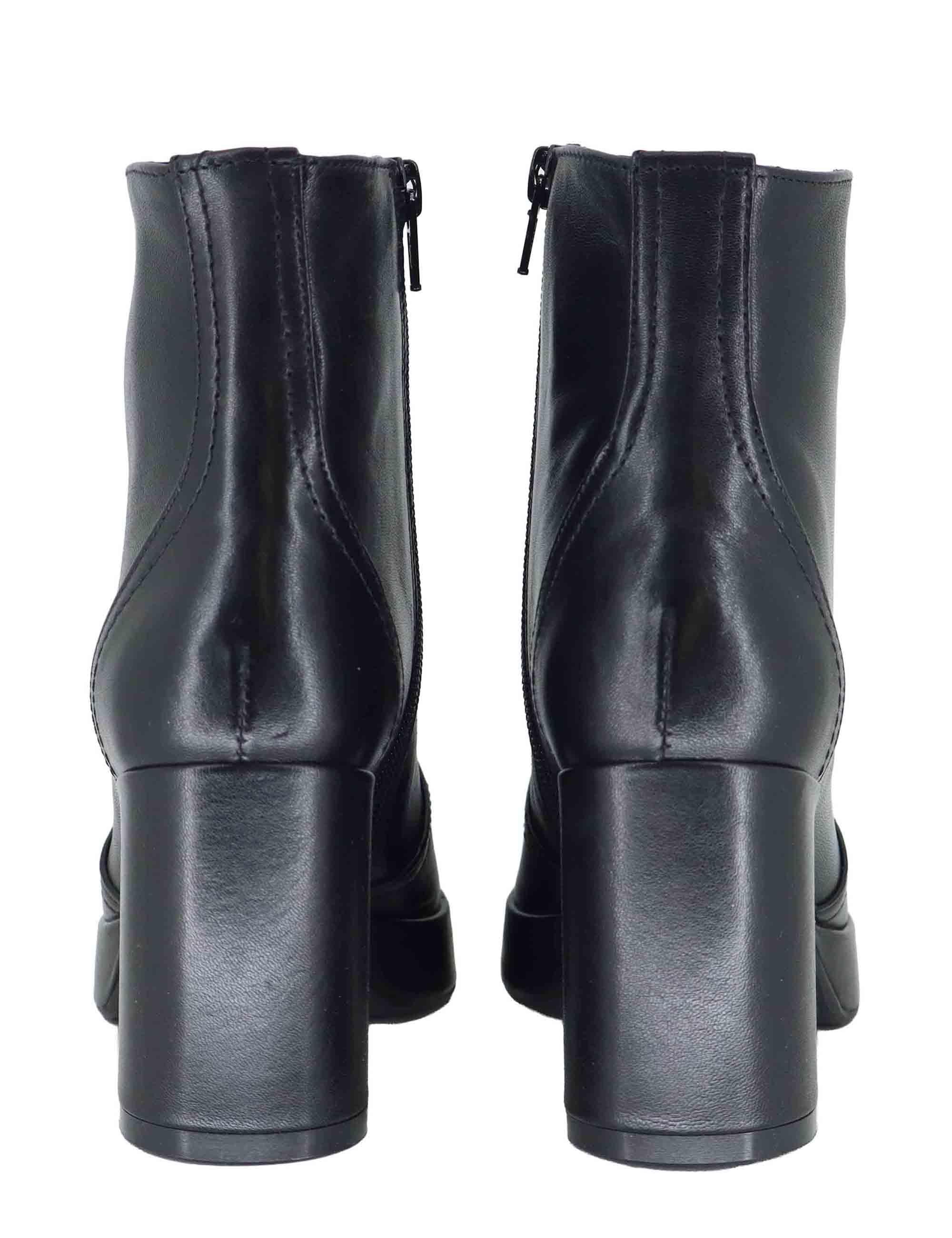 Stivaletti donna in pelle nera con tacco alto e plateau SP2347 001 Spatarella 