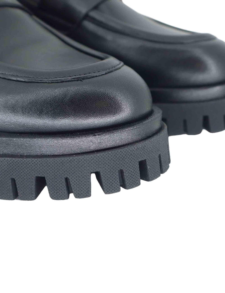 Mocassini donna in pelle nera con suola in gomma carrarmato SP1205 001 Spatarella 