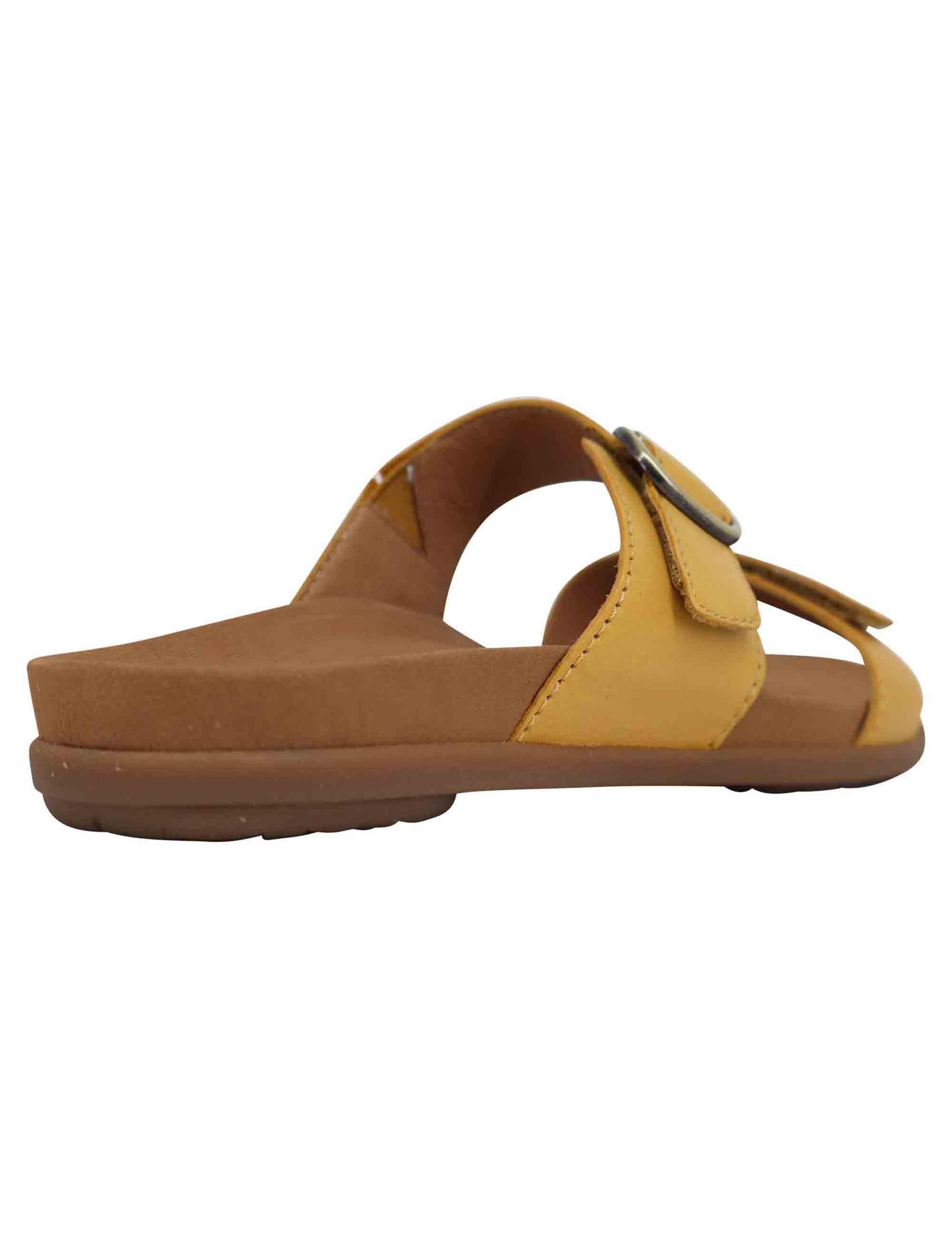Sandali bassi donna in pelle gialla con fibbia laterale JUSTINE 6220-170300 Dansko 