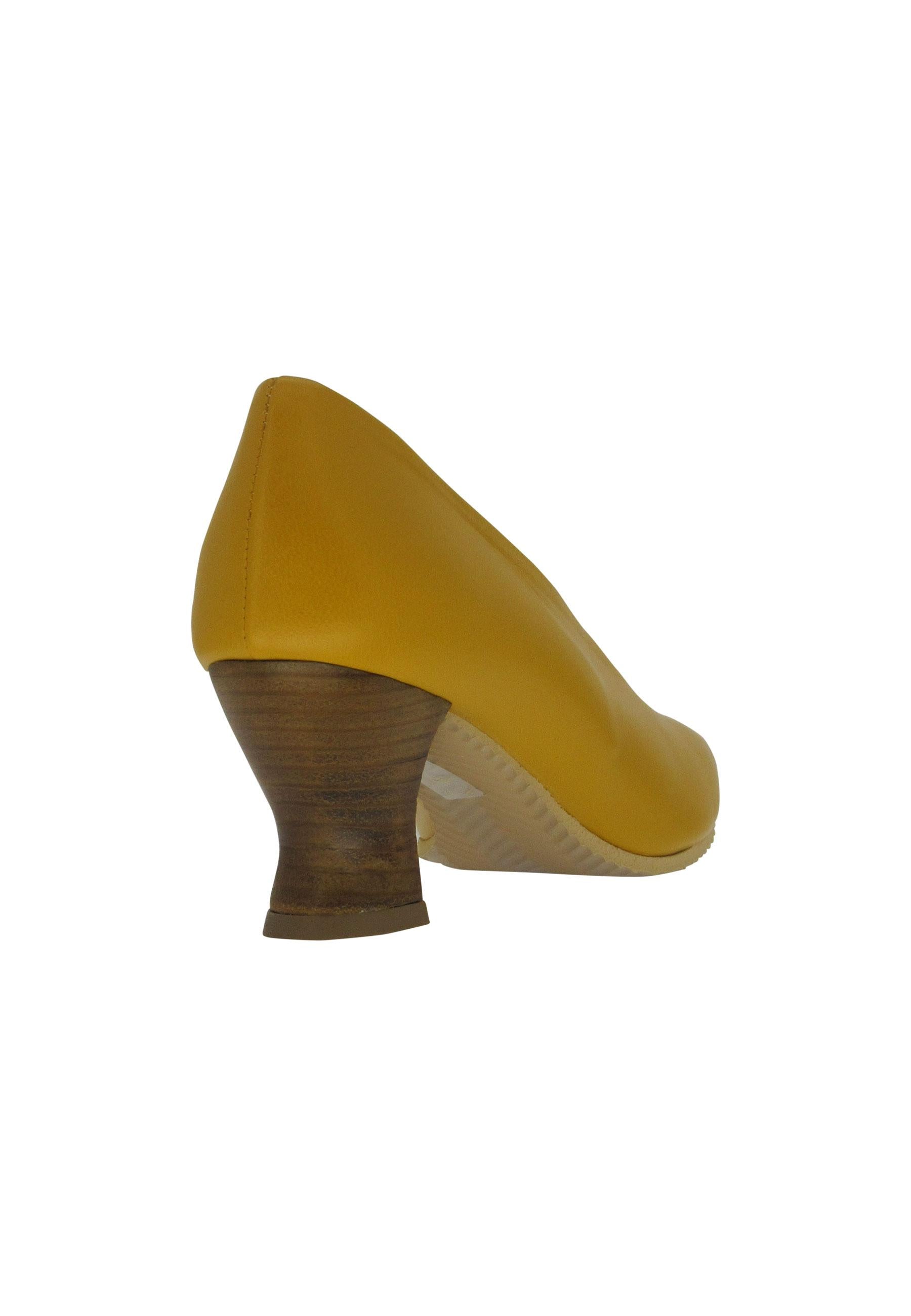 Decollete donna in pelle gialla con suola in gomma SR11 049 Spatarella 