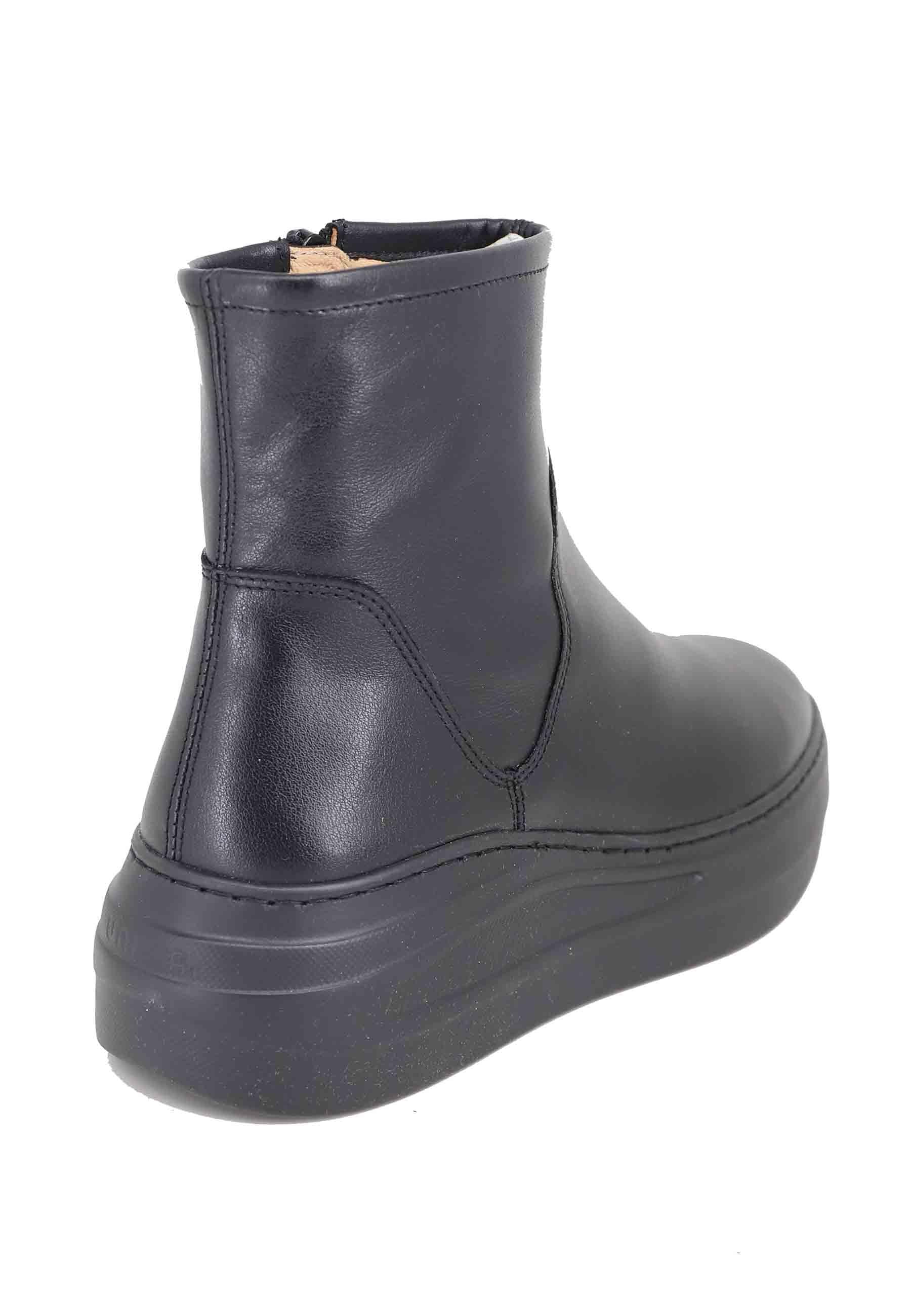 Stivaletti donna in pelle nera con zeppa in gomma ultra leggera FERROLA NF BLACK Unisa 
