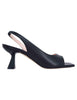 Sandales à bout carré pour femme en cuir noir, modèle SP5424 001.
