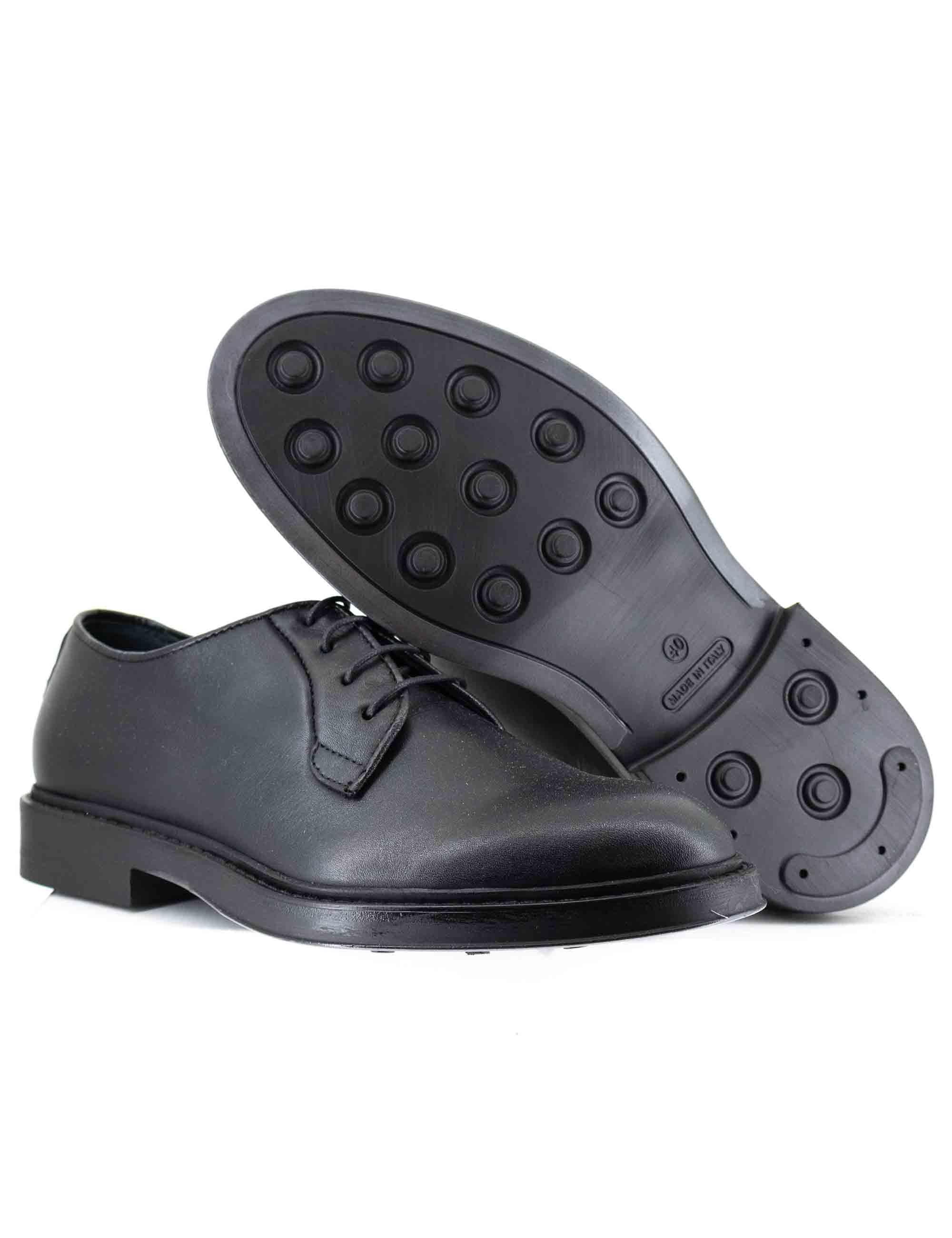 Stringate uomo in pelle nera con suola in gomma cucita SP1145 001 Spatarella 