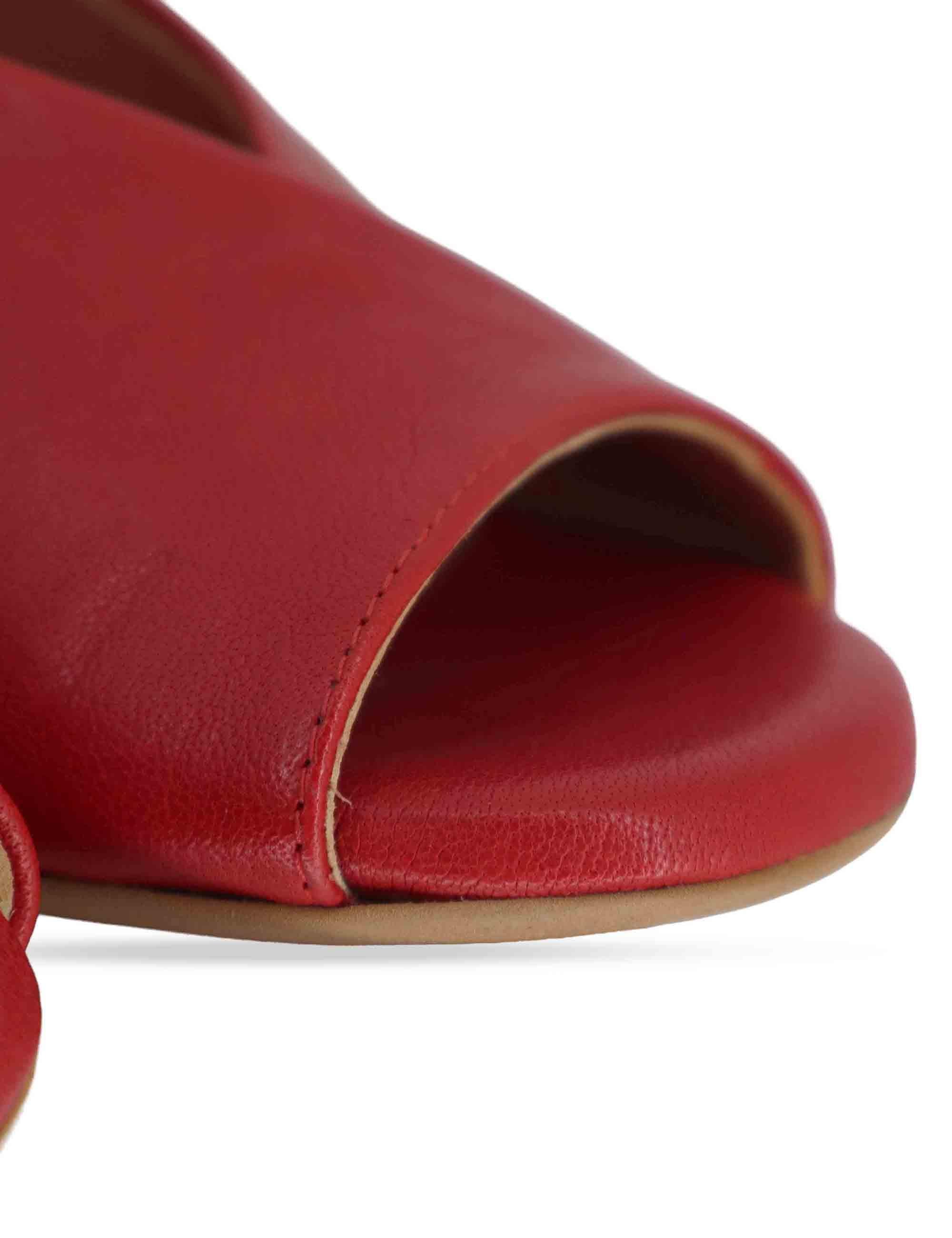 Sandali donna slingback in pelle rossa tacco basso D801 004 Les Venues 