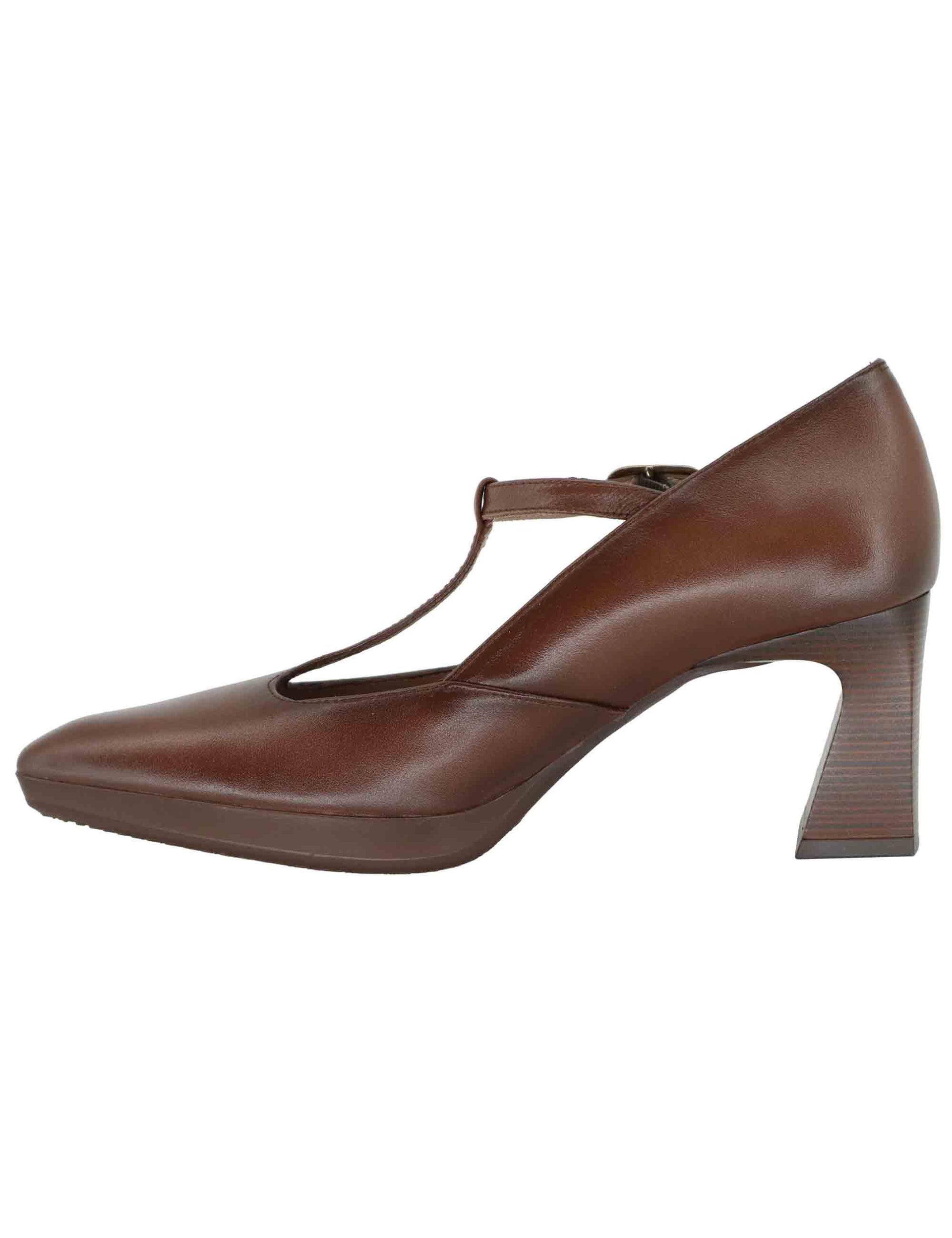 Decollete donna in pelle marrone con cinturino regolabile HI254342 C001 Hispanitas 